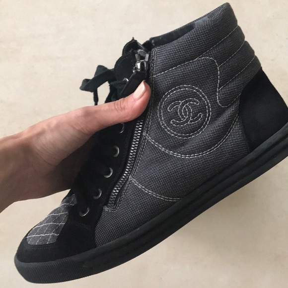 CHANEL High Top Sneakers - Picture 4 of 6